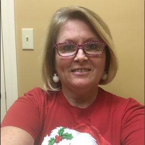 Meet your Posher, Paula